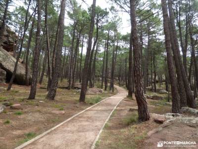 Albarracin y Teruel; festividad la almudena ruta desfiladero de la xana excursiones a caballo sierra